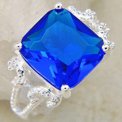 ***GORGEOUS AND NEW!!!***STUNNING BLUE TOPAZ CZ STERLING SILVER RING!!!