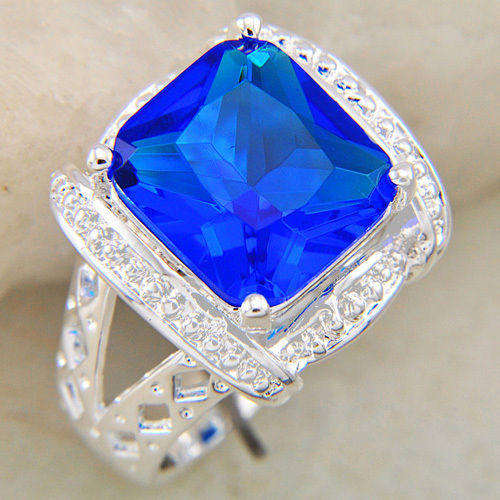 ***GORGEOUS AND NEW!!!***STUNNING BLUE TOPAZ CZ STERLING SILVER RING!!!