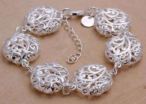 ***GORGEOUS!!*** STUNNING STERLING SILVER FILIGREE HOLLOW BALL BRACELET!!