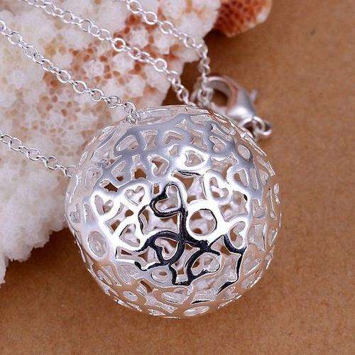 ***STUNNING*** STERLING SILVER 3D HOLLOW BALL PENDANT WITH CHAIN!