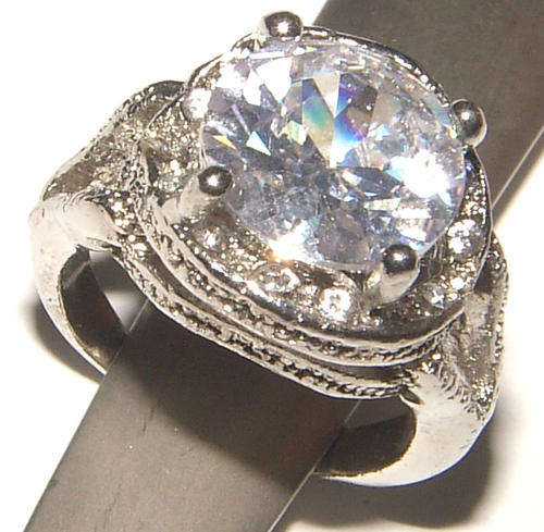 **WOAW!**BEAUTIFUL CZ AND RHINESTONE ENCRUSTED DRESS RING!