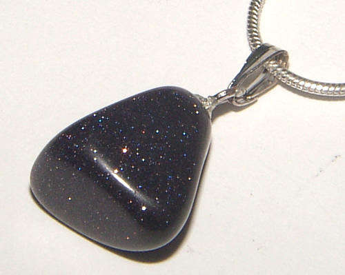 STUNNING NATURAL POLISHED GEMSTONE PENDANT - SUNSTONE!!