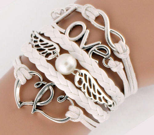 **GORGEOUS AND HOT!!***BEAUTIFUL LOVE, HEARTS, WINGS INFINITY BRACELET!