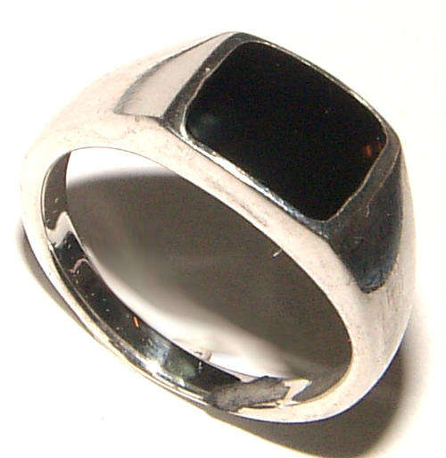 GORGEOUS! NATURAL ONYX IN SOLID STERLING SILVER SIGNATURE RING!