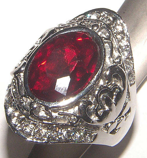 **SIZE 7.25 **GORGEOUS BOLD DRESS RING WITH LUCITE CRYSTAL AND RHINESTONES!