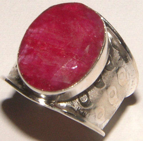 ***WOAW!!!***STUNNING NATURAL INDIAN RUBY IN SOLID STERLING SILVER RING!!!