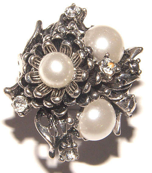 UNUSUAL DESIGN!!! -- RHINESTONE AND PEARL DRESS RING - ***NEW***