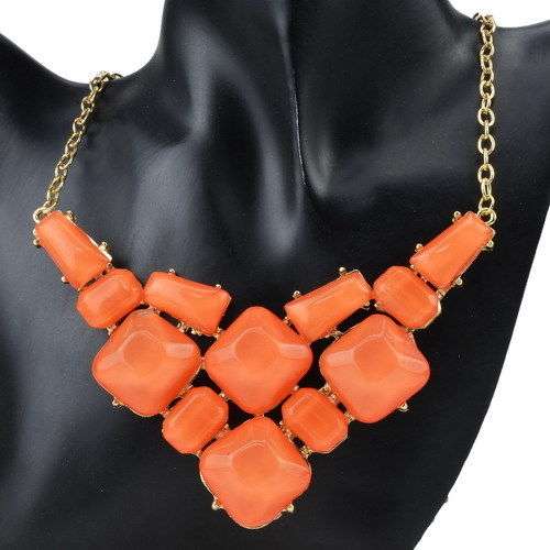 ***POPULAR CHOICE!***  BEAUTIFUL ACRYLIC BIB NECKLACE - NEW!