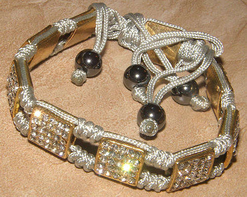 FAIRYTALE COLLECTION! - PRETTY MACRAME BRACELET!!