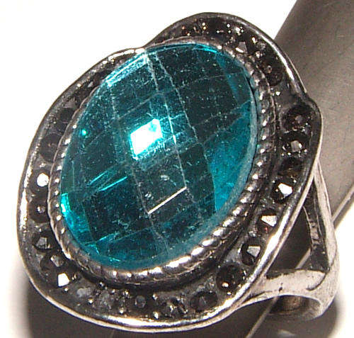 **NEW!**PRETTY CRYSTAL AND MARCASITE DRESS RING!