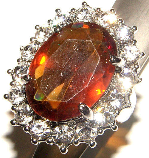 **BOLD!**LUCITE CRYSTAL AND RHINESTONE DRESS RING!