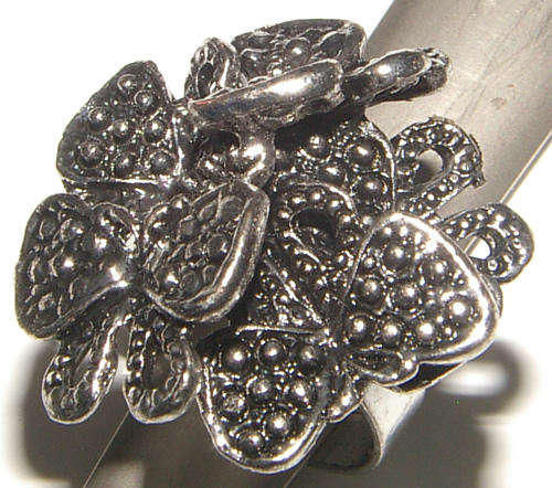 BEAUTIFUL BUTTERFLY  DRESS RING - ***PRETTY***!