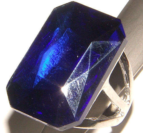 SPARKLING CRYSTAL  CARNIVAL DRESS RING