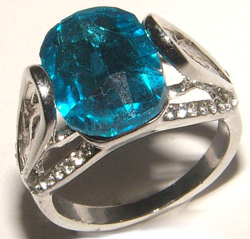 ^-^  SPARKLING LADIES DRESS RING! ^-^