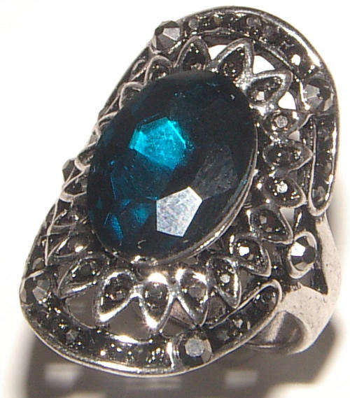 **NEW ARRIVAL **GORGEOUS FACETED CRYSTAL AND MARCASITE DRESS RING!