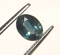 NATURAL SAPPHIRE (AUSTRALIA)  - FINE BLUE GREEN OVAL CUT - 0.600cts