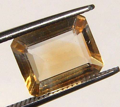 NATURAL CITRINE VIBRANT GOLDEN YELLOW CITRINE -  OCTAGON CUT - 2.280cts
