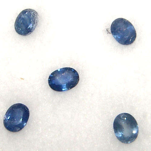 PARCEL OF 5 SAPPHIRES - BLUE CEYLON OVAL CUT - 1.160cts