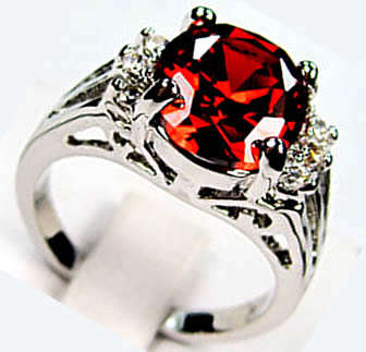 ***WOAW!!!***STUNNING RUBY AND TOPAZ WHITE GOLD DRESS RING!!!