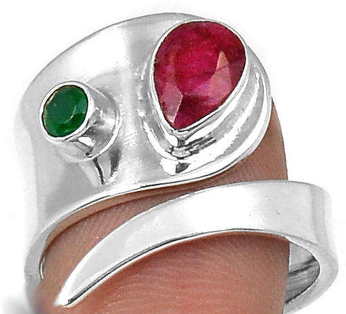 ***WOAW!!!*** GORGEOUS NATURAL EMERALD AND RUBY IN SOLID STERLING SILVER RING!!!