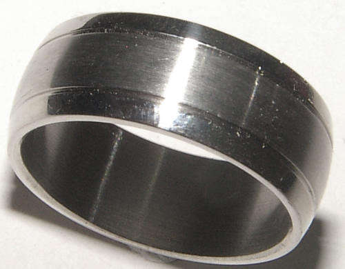 **ELEGANT DESIGN*** SOLID STAINLESS STEEL BAND RING NEW!!