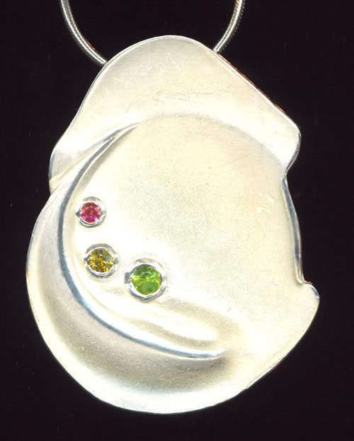 SILVERADO BY ARGENTI ORO SA - STUNNING FULLY IMPORTED HAND MADE PENDANT WITH NATURAL STONES!