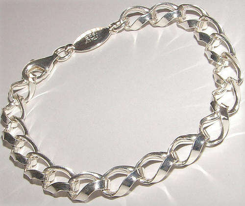 BEAUTIFUL SOLID STERLING SILVER CHAIN BRACELET!