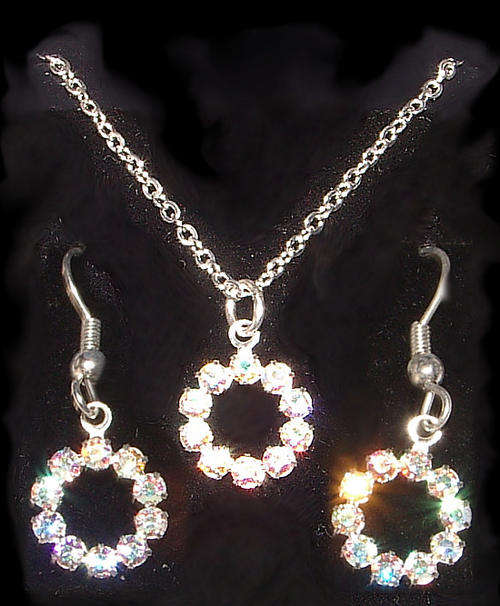 SWAROVSKI CRYSTAL NECKLACE AND EARRINGS SET!