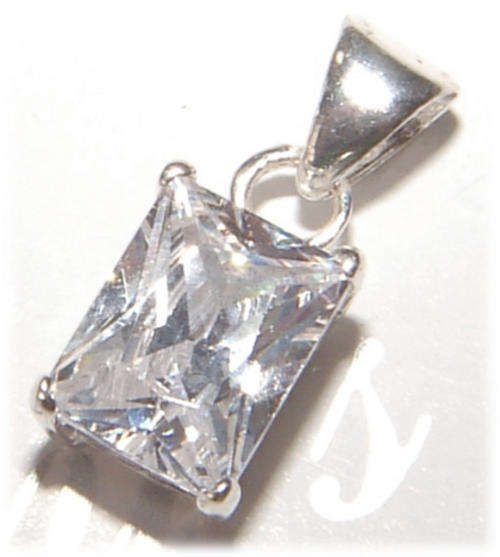 CUBIC ZIRCONIA STERLING SILVER PENDANT