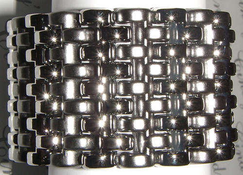 STUNNING LUCITE  BEAD BRACELET!