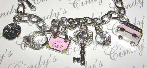 STUNNING  SILVER LOVE CHARM BRACELET