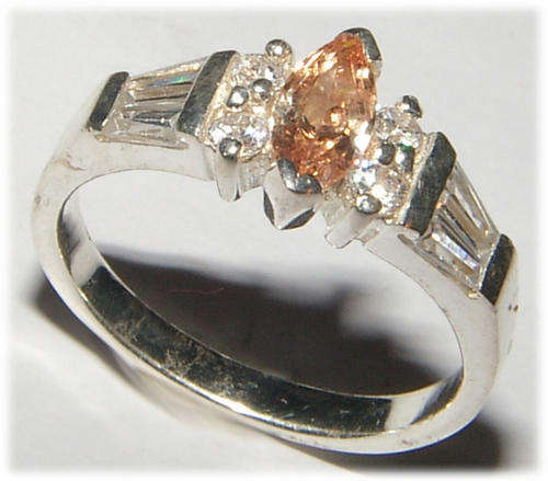 CITRINE AND CZ STERLING SILVER RING.