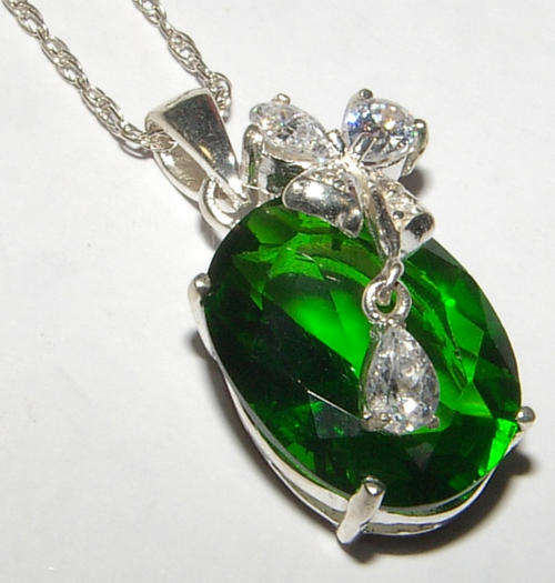 BEAUTIFUL SIMULATED EMERALD AND DIAMONDS PENDANT