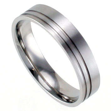 **COMFORTABLE AND ELEGANT*** SOLID STAINLESS STEEL BAND RING NEW!!