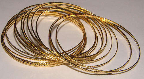 ***NEW - NOW 5 IN A PACK!!*** STUNNING FASHION STACK 'EM METAL WIRE BANGLES!