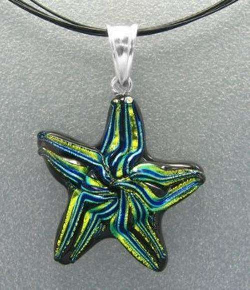 UNIQUE DICHROIC FUSED GLASS JEWELLERY -  STUNNING SEA STAR GLASS PENDANT!!