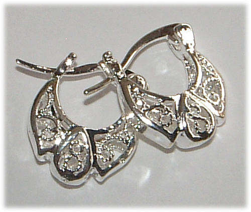 ***PRETTY AND EXCELLENT QUALITY!!***Fashion Jewellery - Fancy Silver Creole Hoop Earrings