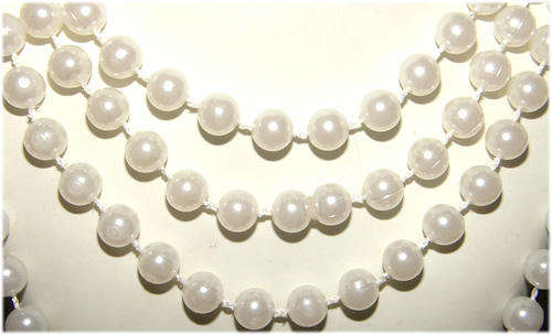 STUNNINGLY ELEGANT PEARL NECKLACE!