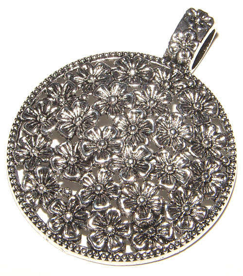 ***WOAW!!*** BEAUTIFUL TIBETAN SILVER FLOWER PENDANT!