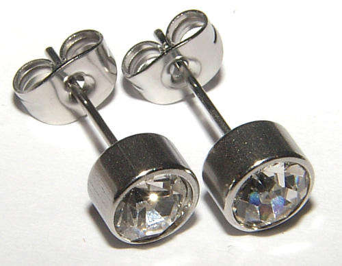 ***NON - ALLERGIC!!!*** PRETTY STAINLESS STEEL STUD EARRINGS!