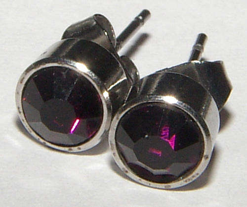 ***NON - ALLERGIC!!!*** PRETTY STAINLESS STEEL STUD EARRINGS!