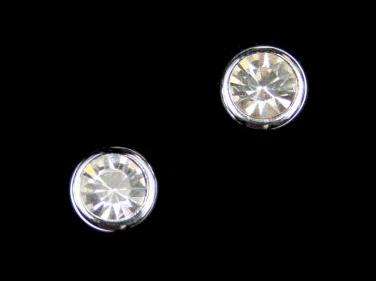 CUTE CRYSTAL MAGNETIC STUD EARRINGS!