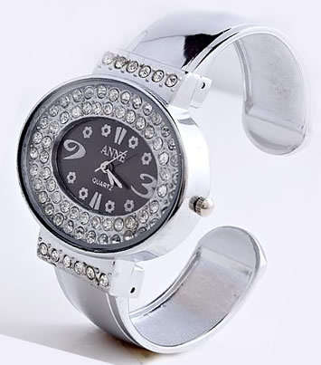 ELEGANT LADIES  WATCH FROM THE  ANNE CRYSTAL  COLLECTION!