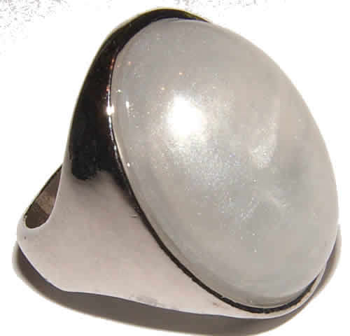 *** BOLD IS BEAUTIFUL!!*** SILVER BLING RING - NEW!