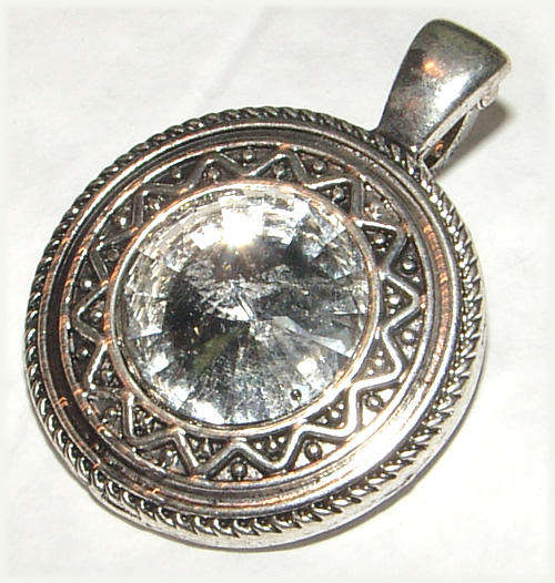 ***BRAND NEW!!!*** STUNNING CRYSTAL ENHANCER WITH OPENING BAIL!