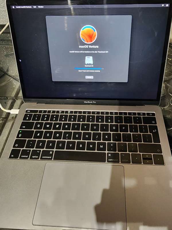 Apple MacBook Pro