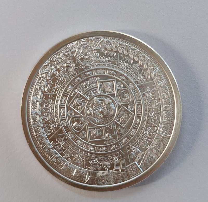 1xone troy ounce .999 fine silver sri Lanka 2 rupees,100th Anniversary of scout movement 2012