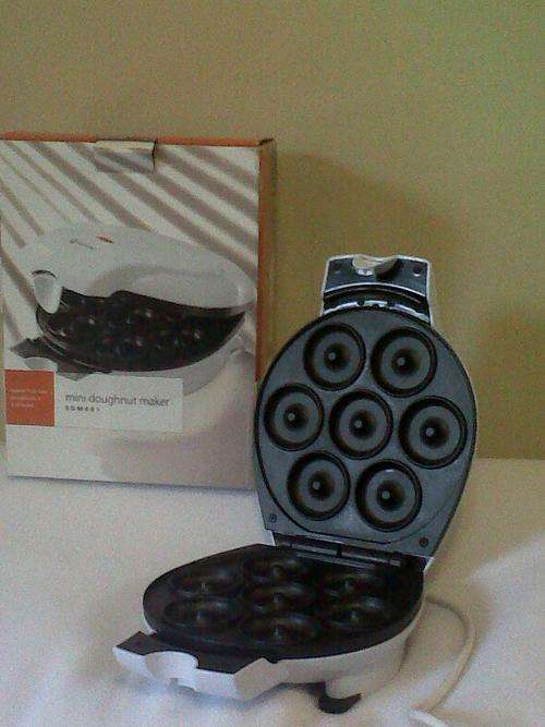 Mini Doughnut Maker