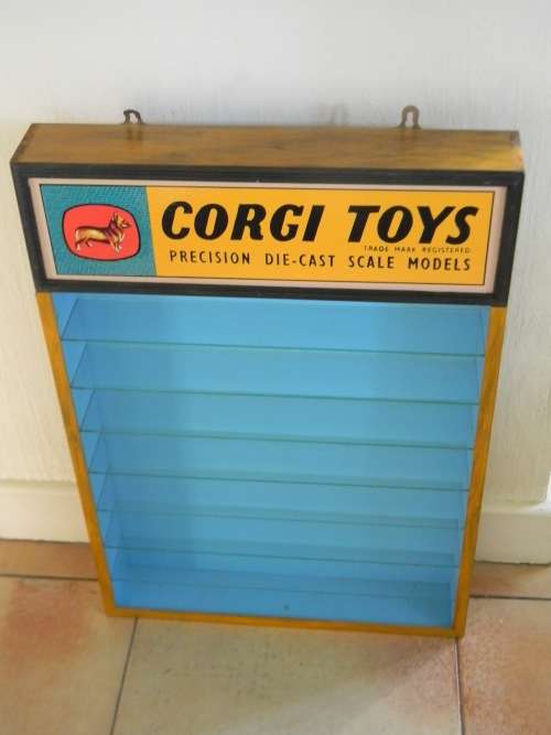 Awesome & Rare Original Corgi Toys Shop Display Cabinet with perfect glass selves !