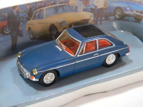 DINKY Matchbox Scale 1:43 in Box - 1965 MGB GT  ( DY-03 )